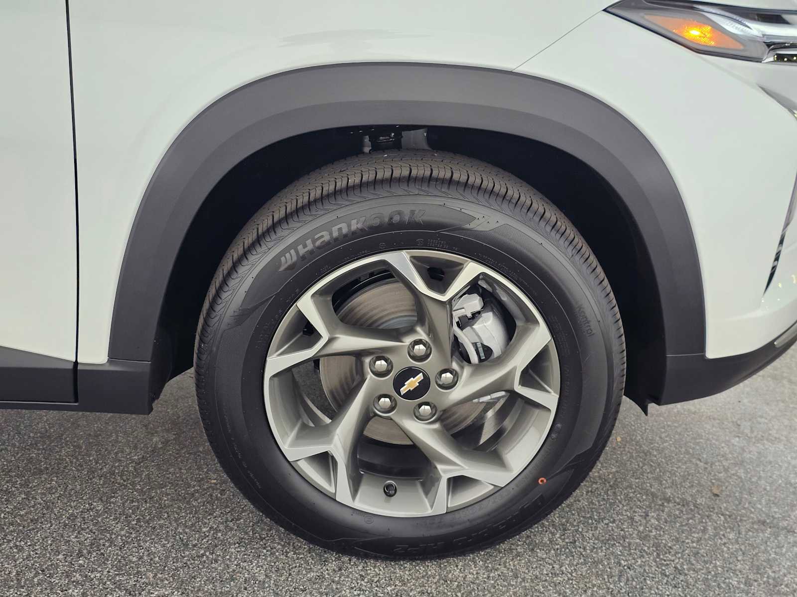 New 2026 Chevrolet Trax LT w/ Driver Confidence Package FWD image 9