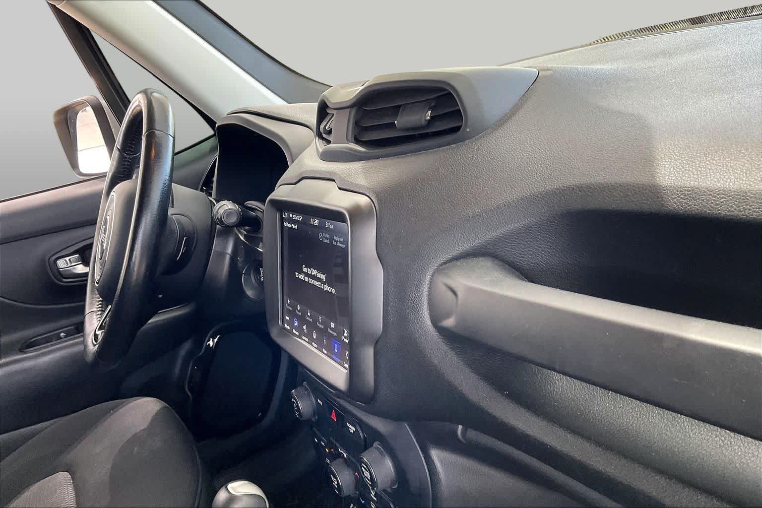 Used 2020 Jeep Renegade Altitude w/ UConnect 8.4 Nav Group AWD/4WD image 19