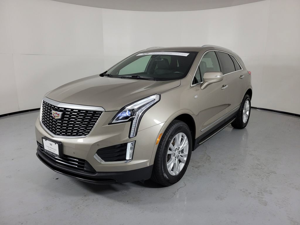 Used 2023 Cadillac XT5 Luxury FWD image 2