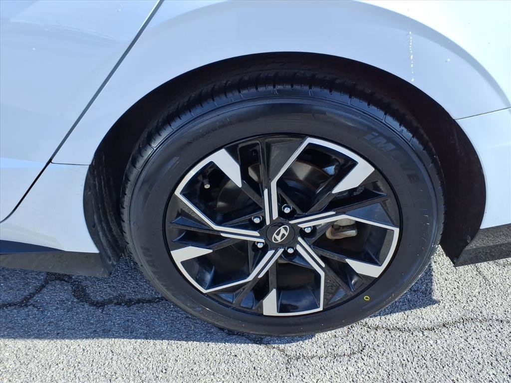 Used 2025 Hyundai Sonata SEL image 4