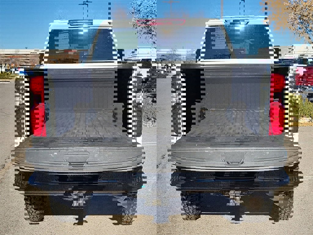 Certified 2022 Chevrolet Silverado 2500 Custom w/ Custom Value Package image 11