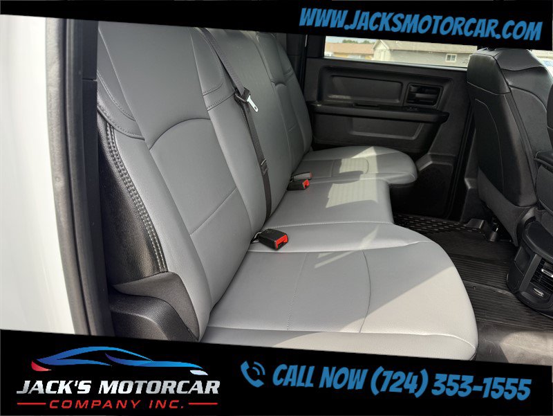 Used 2024 RAM 3500 Tradesman w/ Chrome Appearance Group AWD/4WD image 29