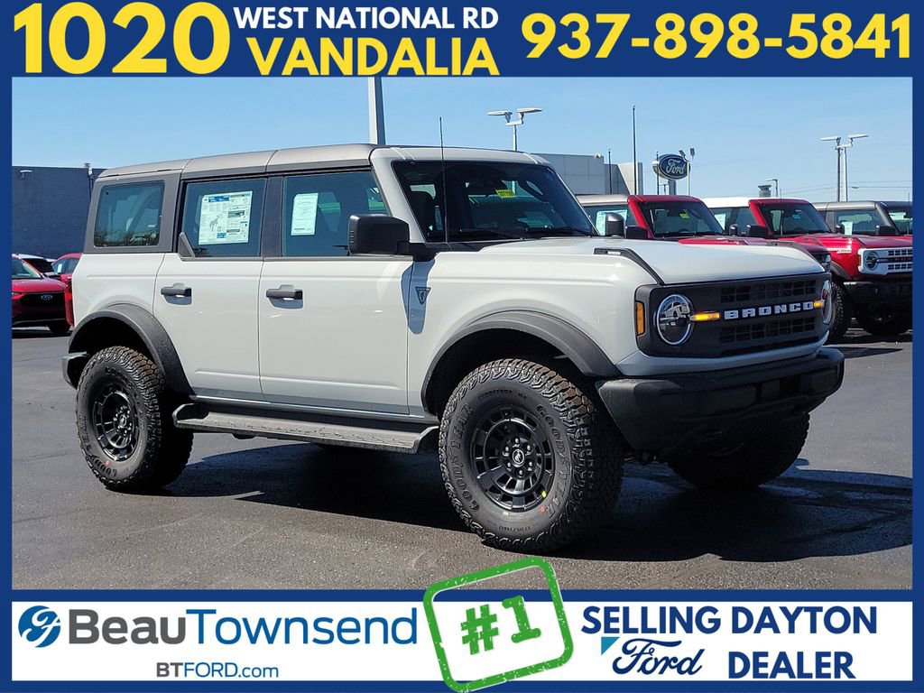 New 2026 Ford Bronco 4-Door AWD/4WD image 1