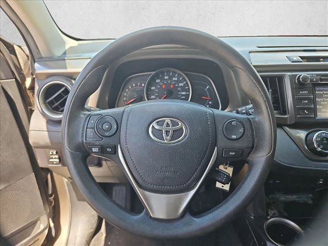 Used 2015 Toyota RAV4 LE FWD image 11