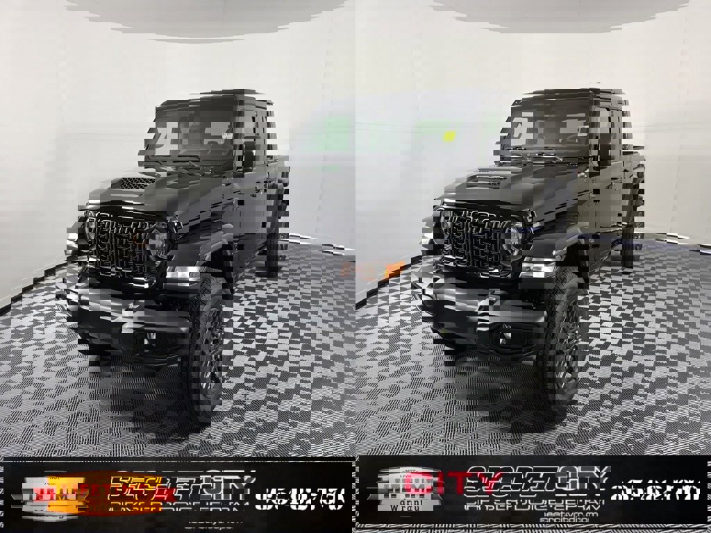 New 2025 Jeep Gladiator Sport image 3