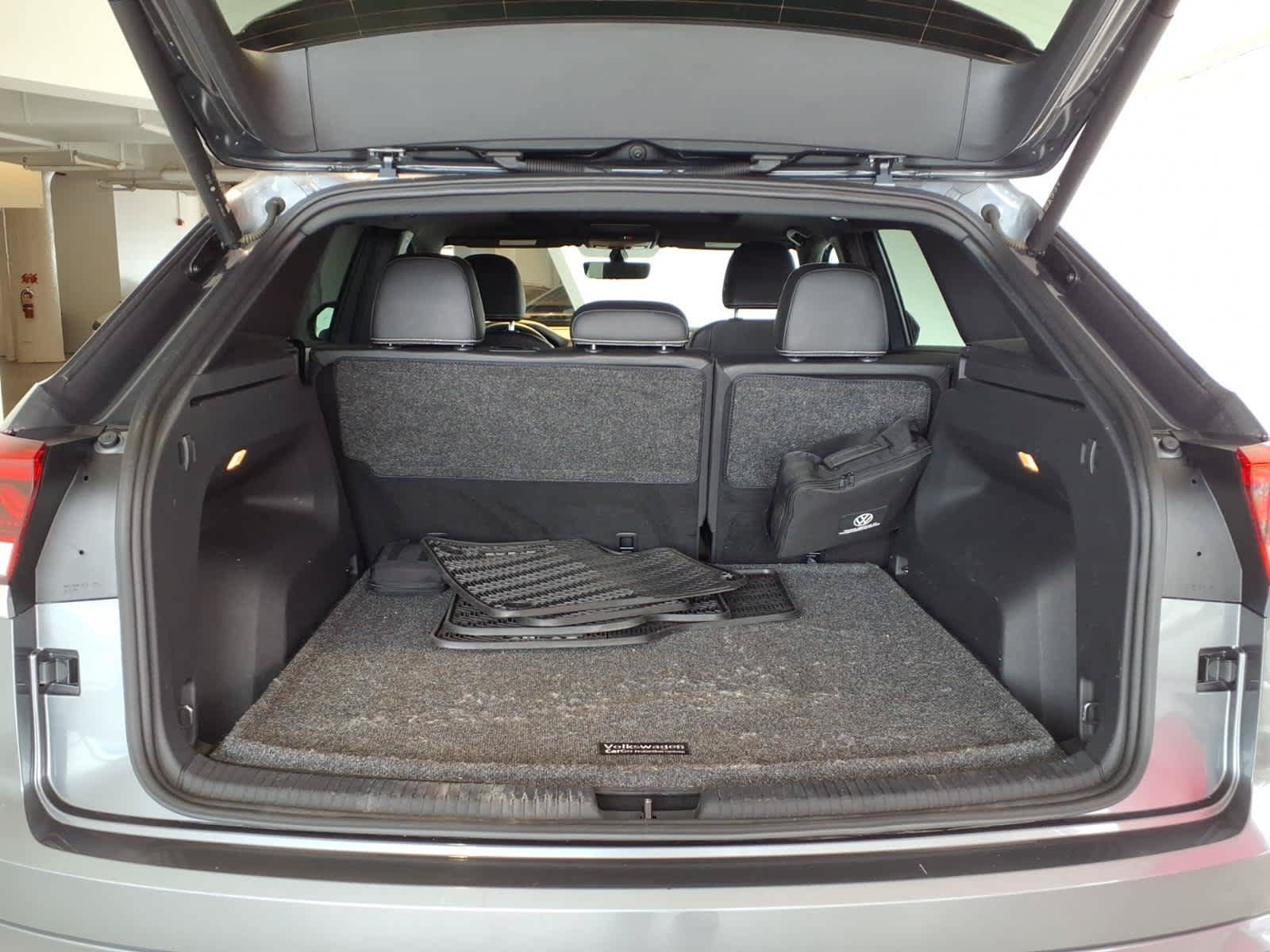 Used 2023 Volkswagen Atlas Cross Sport SE w/ Panoramic Sunroof Package AWD/4WD image 20