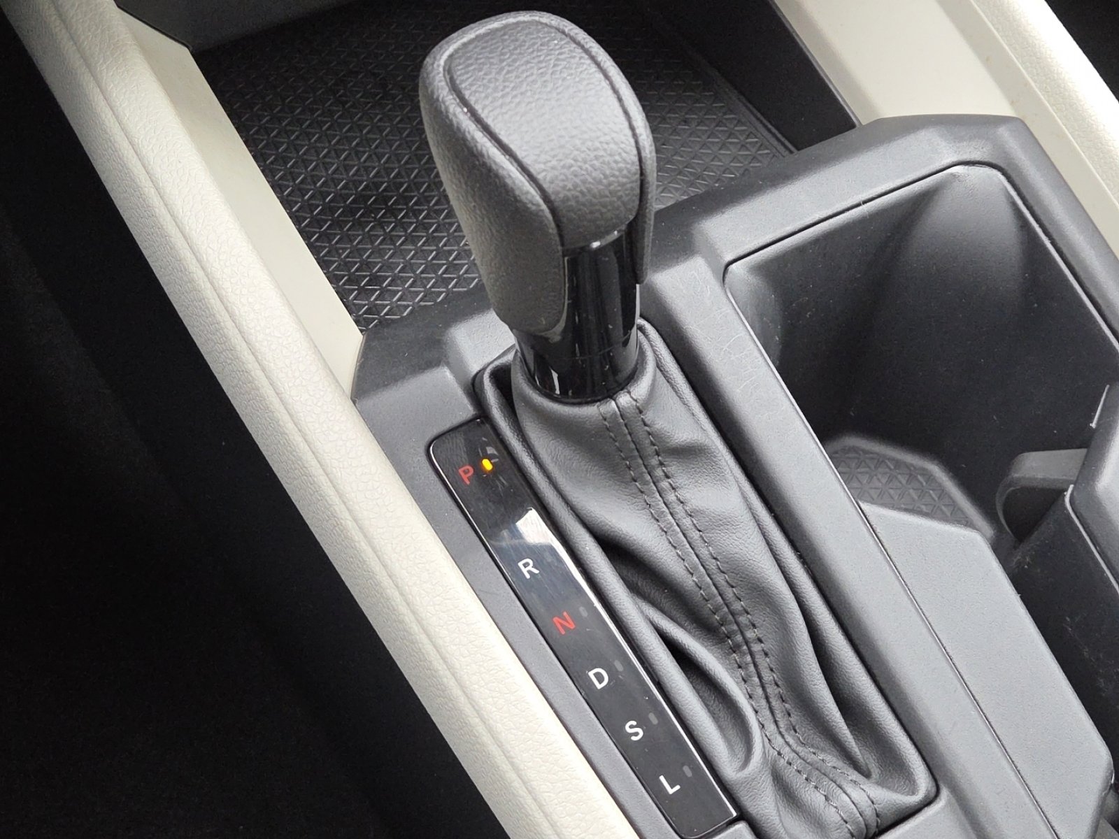 Used 2023 Honda Accord EX image 31