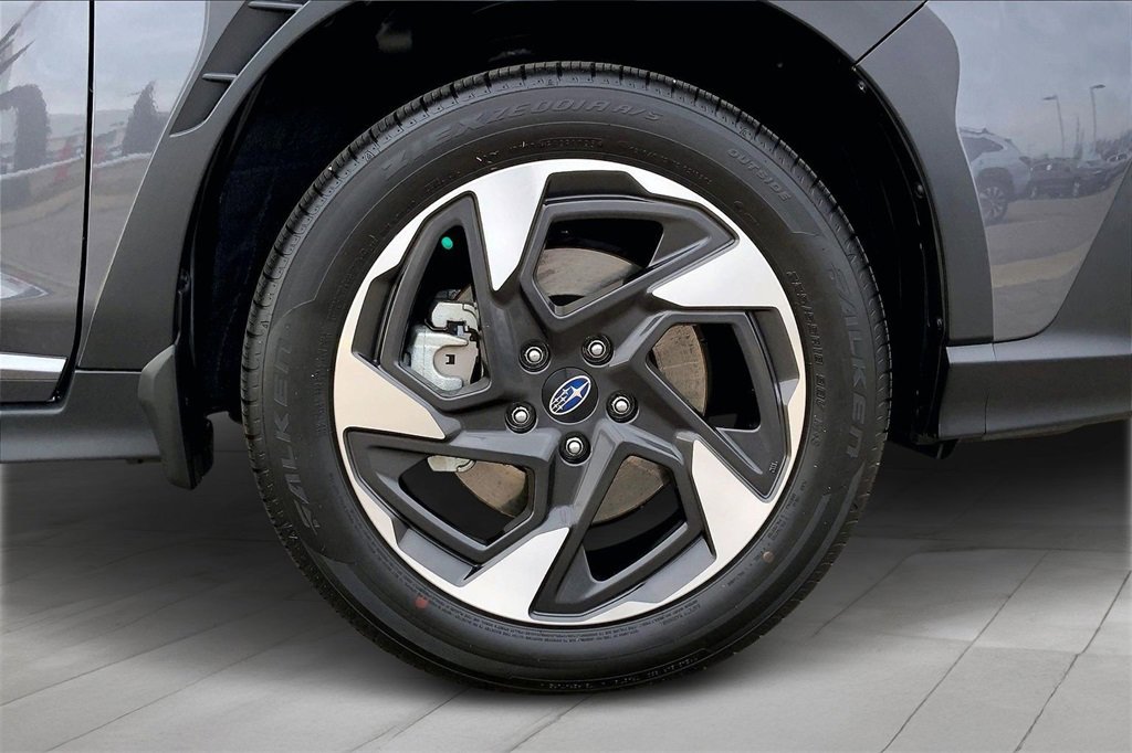 Certified 2025 Subaru Crosstrek 2.5i Limited w/ Crosstrek Mirror Package image 31