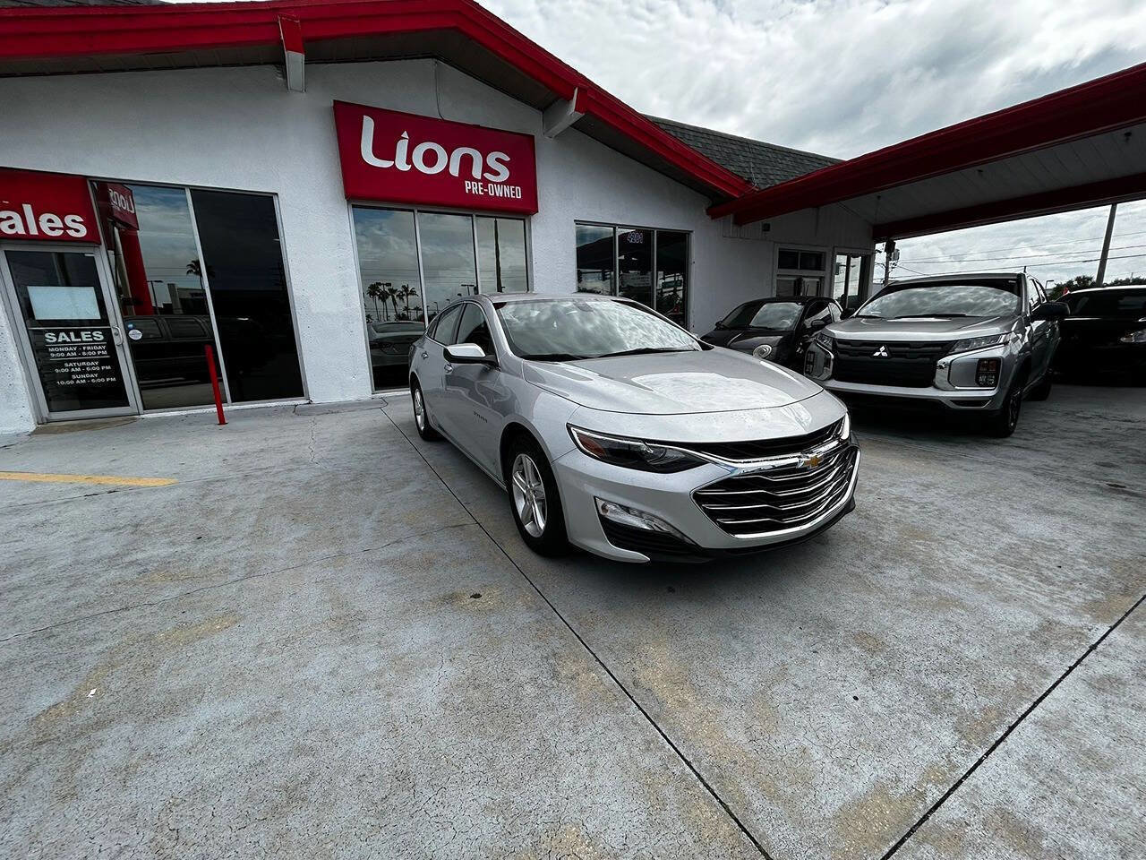 Used 2022 Chevrolet Malibu LT FWD image 10