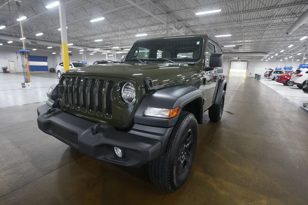 Used 2021 Jeep Wrangler Sport AWD/4WD image 12