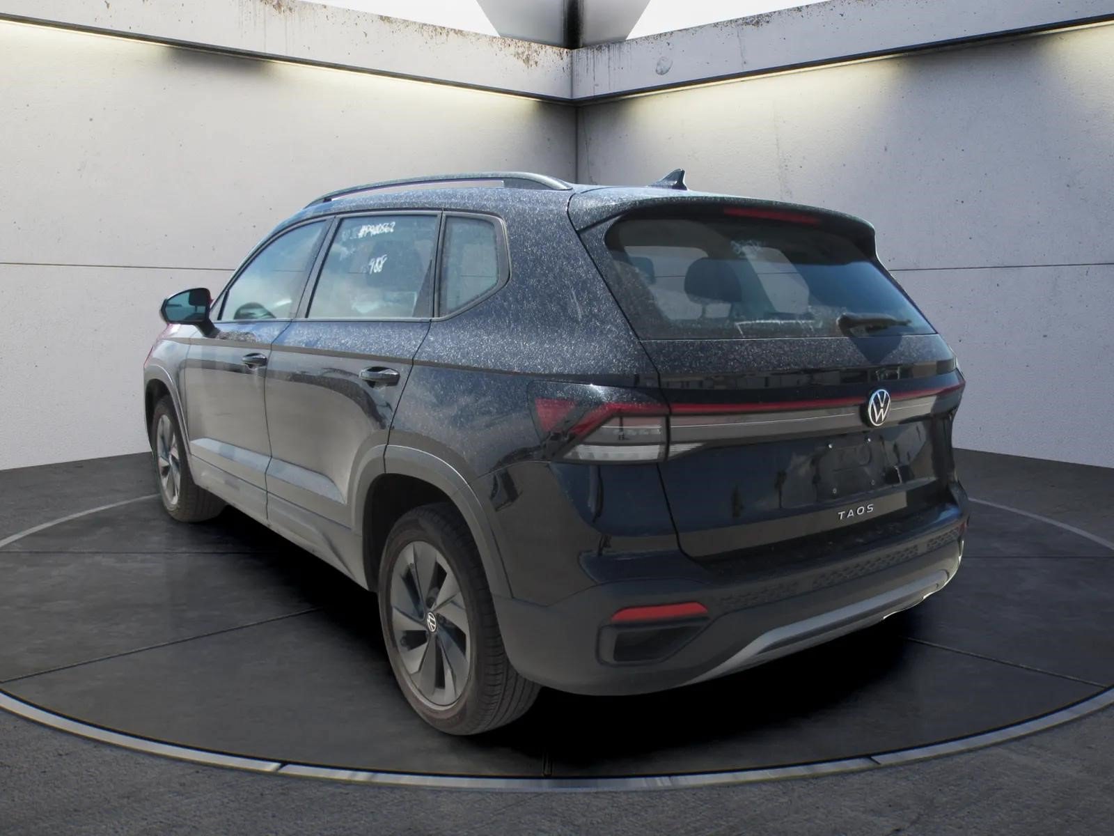 Used 2025 Volkswagen Taos S FWD image 4