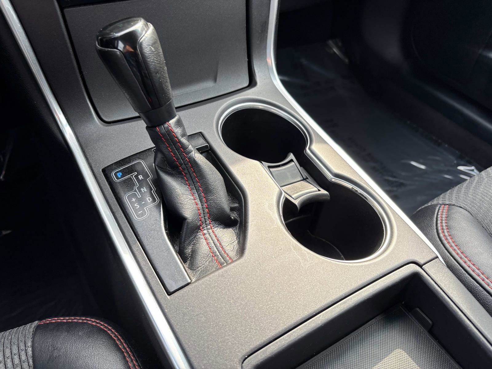 Used 2016 Toyota Camry SE image 24