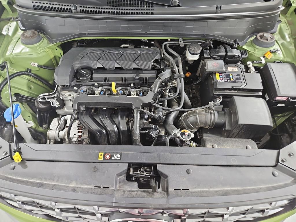 Certified 2023 Hyundai Venue SEL FWD image 21