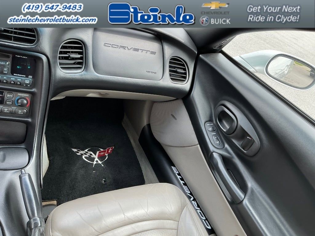 Used 1998 Chevrolet Corvette Convertible w/ Memory Pkg image 25