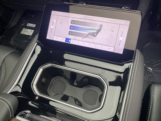 New 2024 Jeep Grand Wagoneer Series I w/ HD Trailer Tow Package image 34