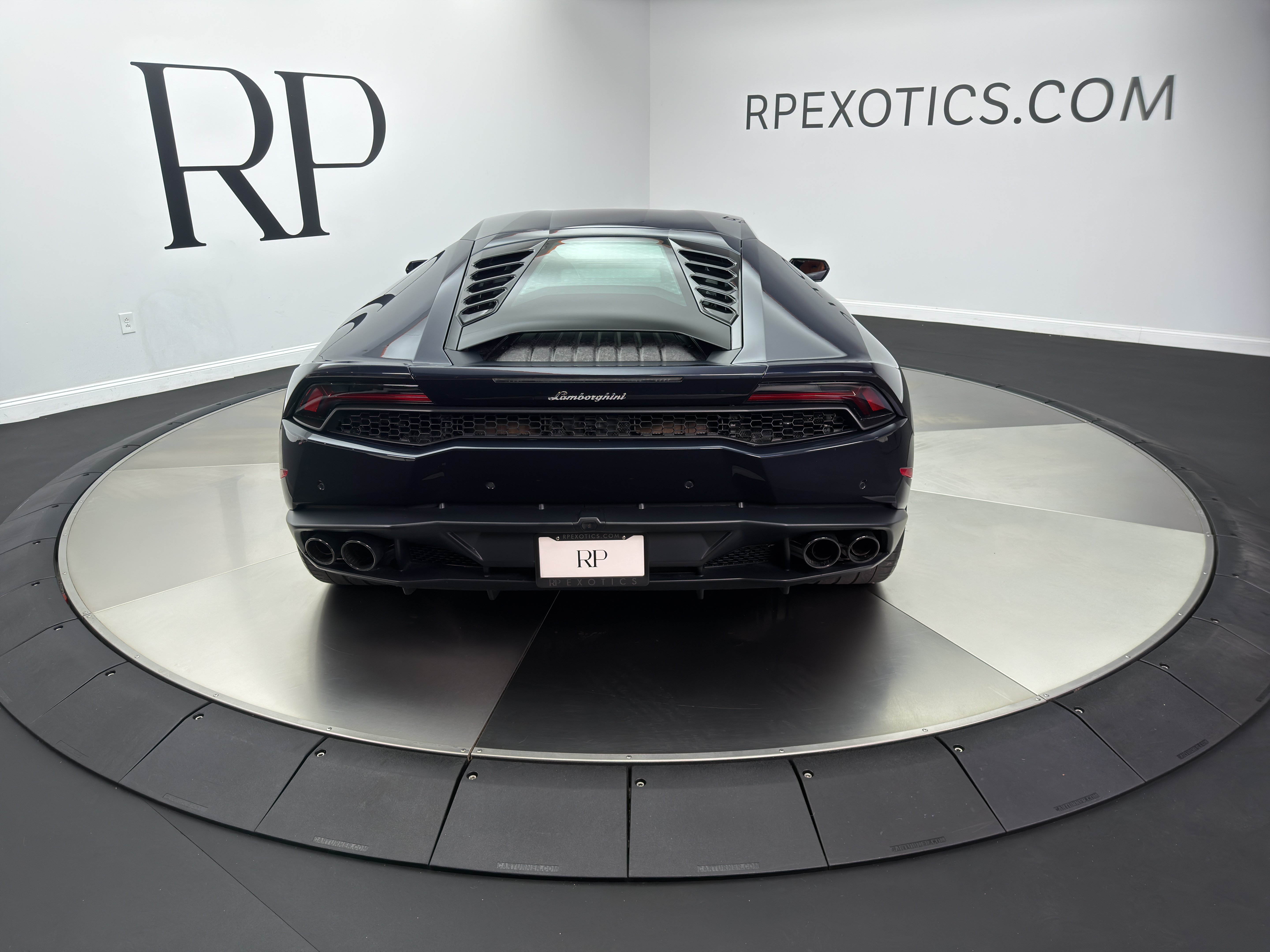 Used 2015 Lamborghini Huracan LP 610-4 AWD/4WD image 5