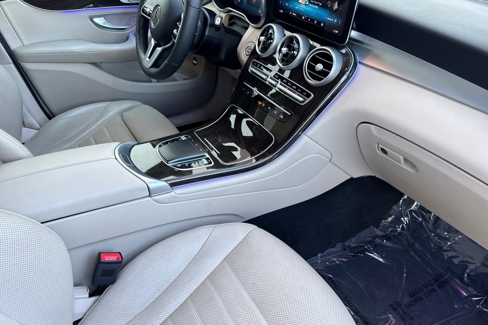 Used 2021 Mercedes-Benz GLC 300 4MATIC Coupe image 19