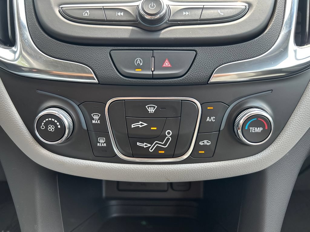 Used 2024 Chevrolet Equinox LS AWD/4WD image 26