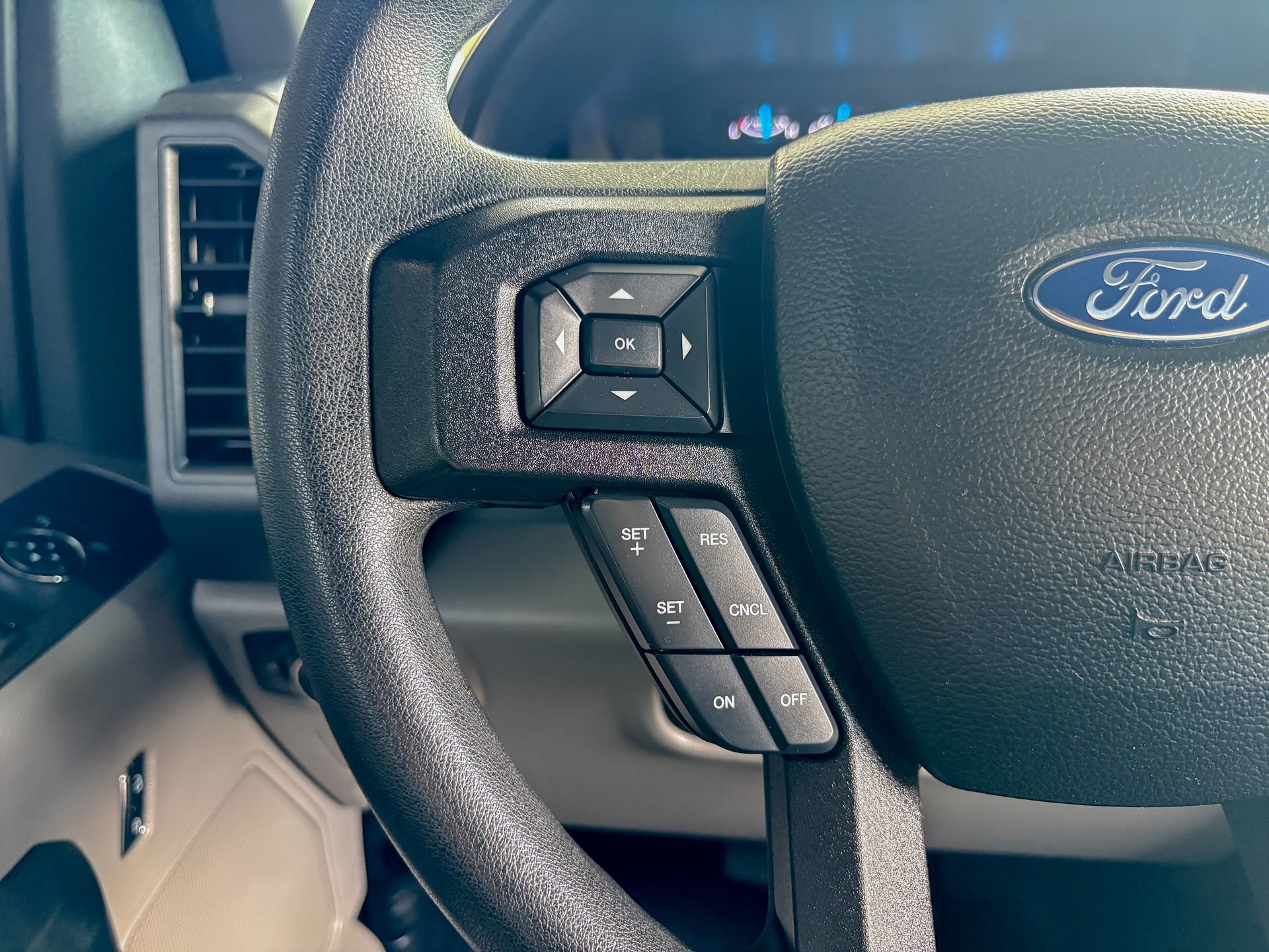 Used 2017 Ford F250 XL w/ Power Equipment Group RWD image 19