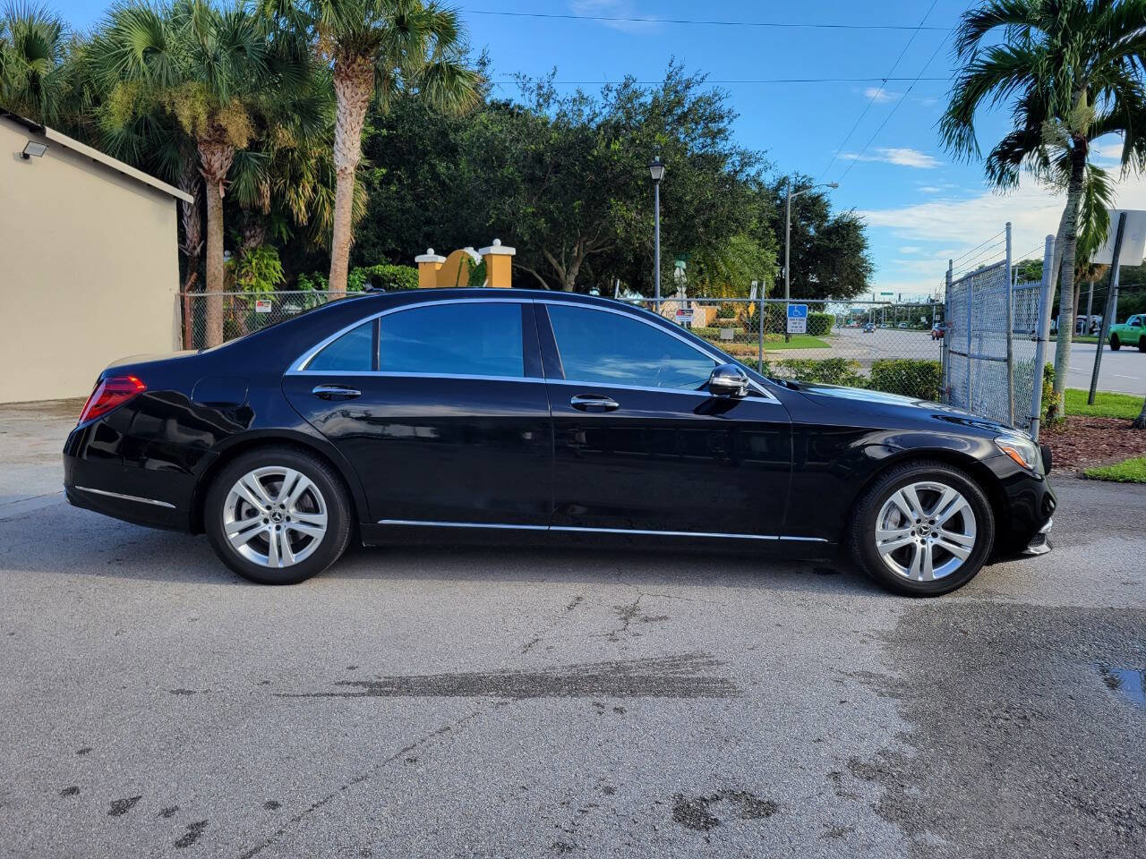 Used 2019 Mercedes-Benz S 450 Sedan image 4
