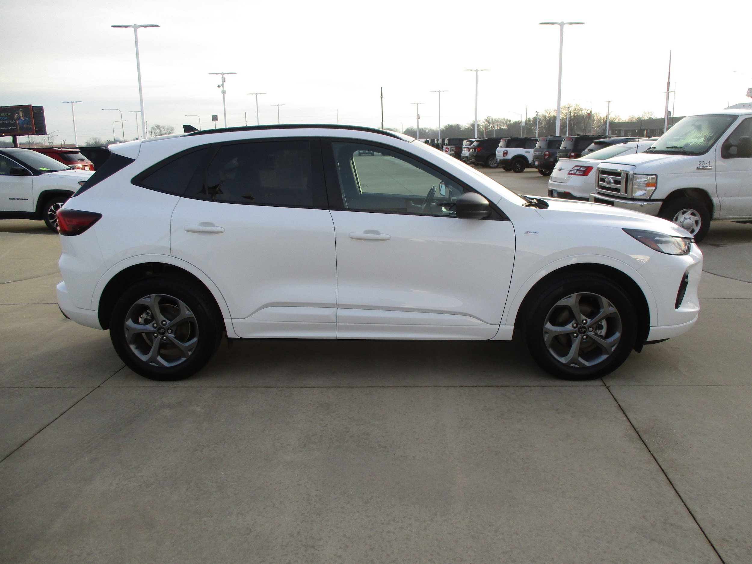 Used 2023 Ford Escape ST-Line w/ Tech Pack #1 image 8