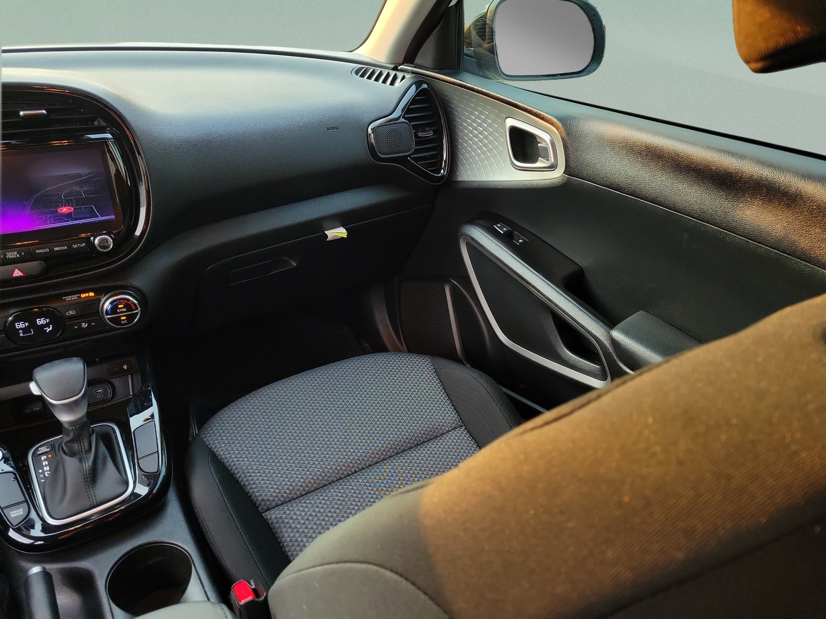 Certified 2023 Kia Soul S FWD image 11
