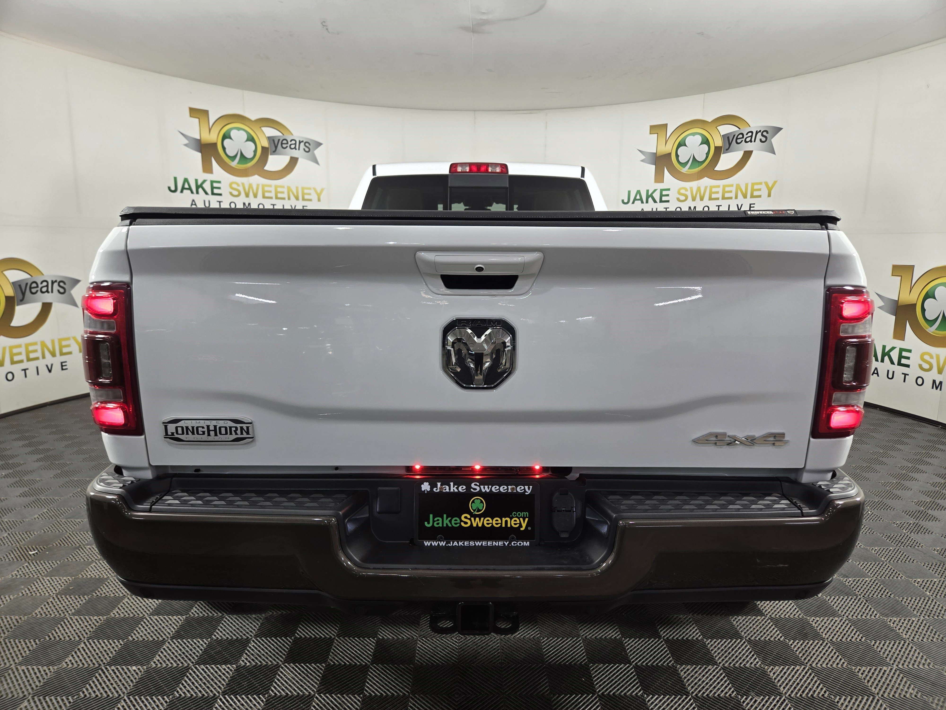Used 2024 RAM 3500 Limited image 9