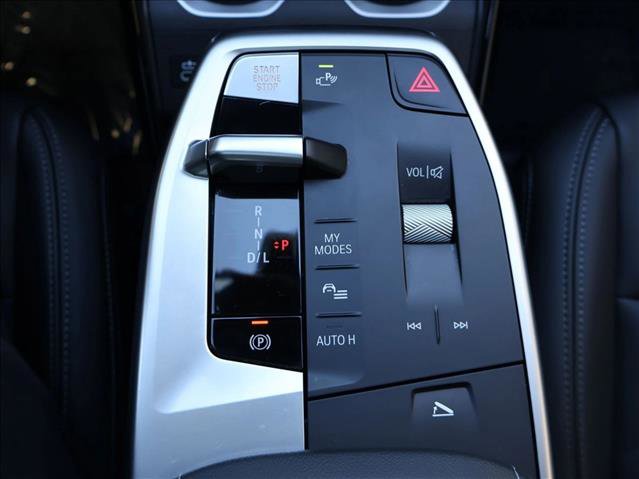 Certified 2025 BMW X2 xDrive28i w/ Convenience Package image 17