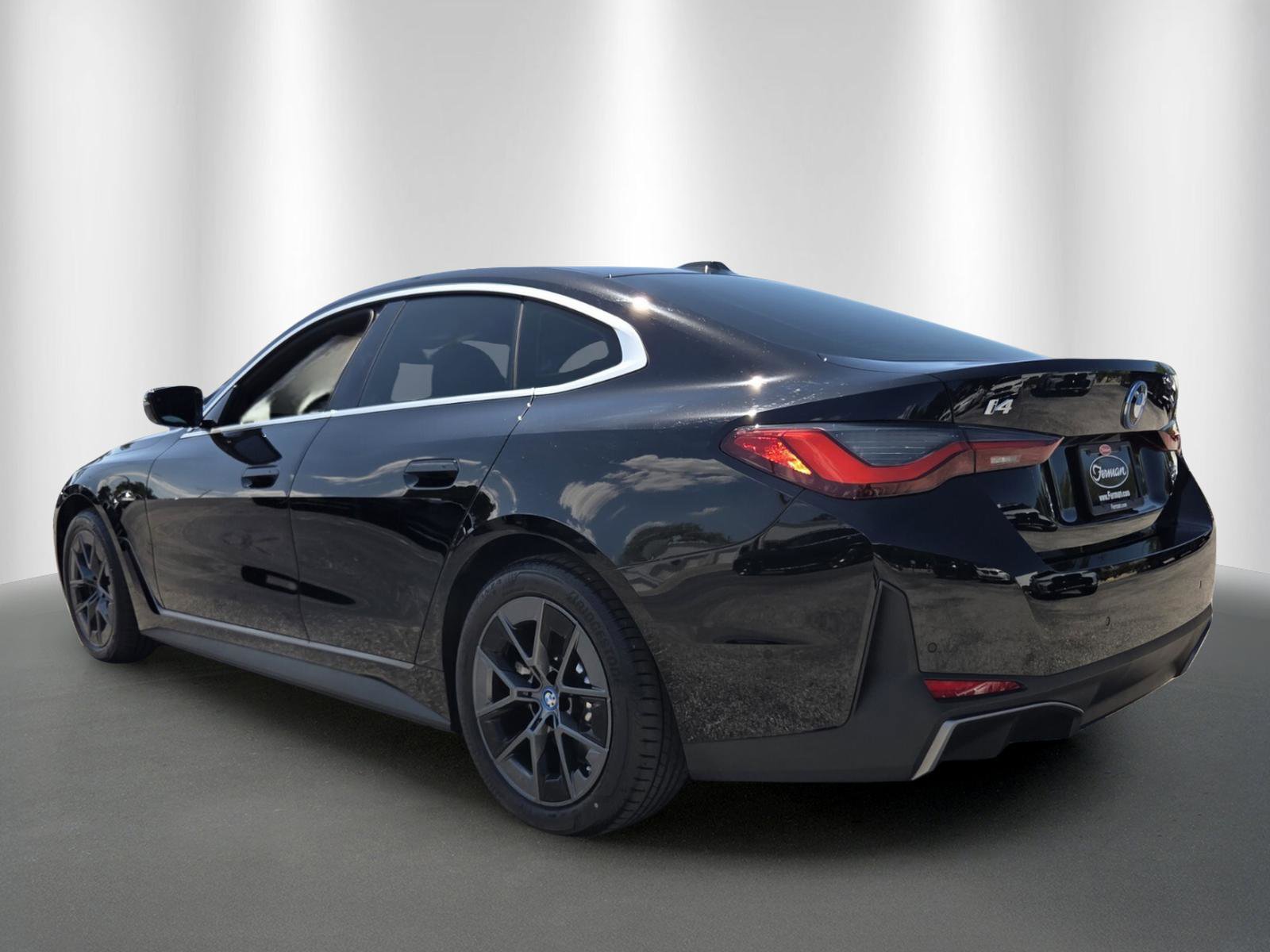 Certified 2023 BMW i4 eDrive35 image 2