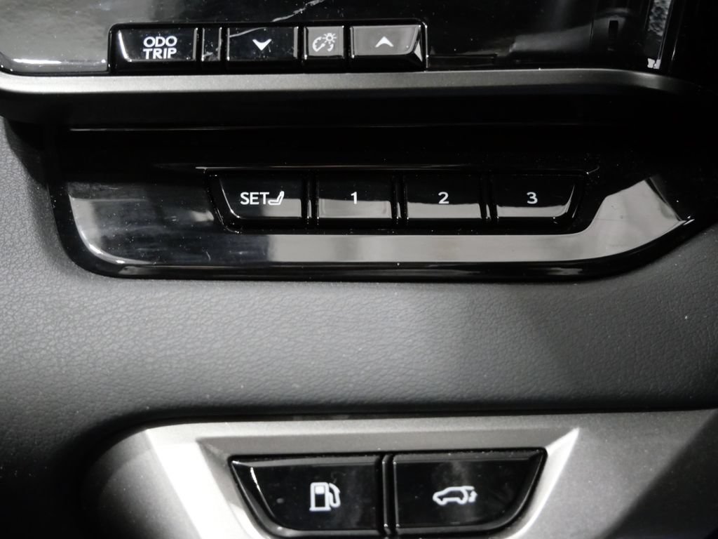 Used 2023 Lexus RX 350 Premium w/ Accessory Package AWD/4WD image 15