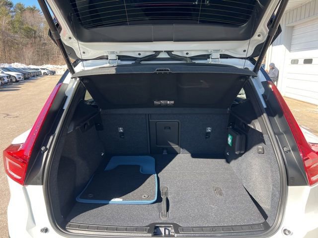 Certified 2023 Volvo XC40 Recharge Plus w/ Protection Package Premier image 23