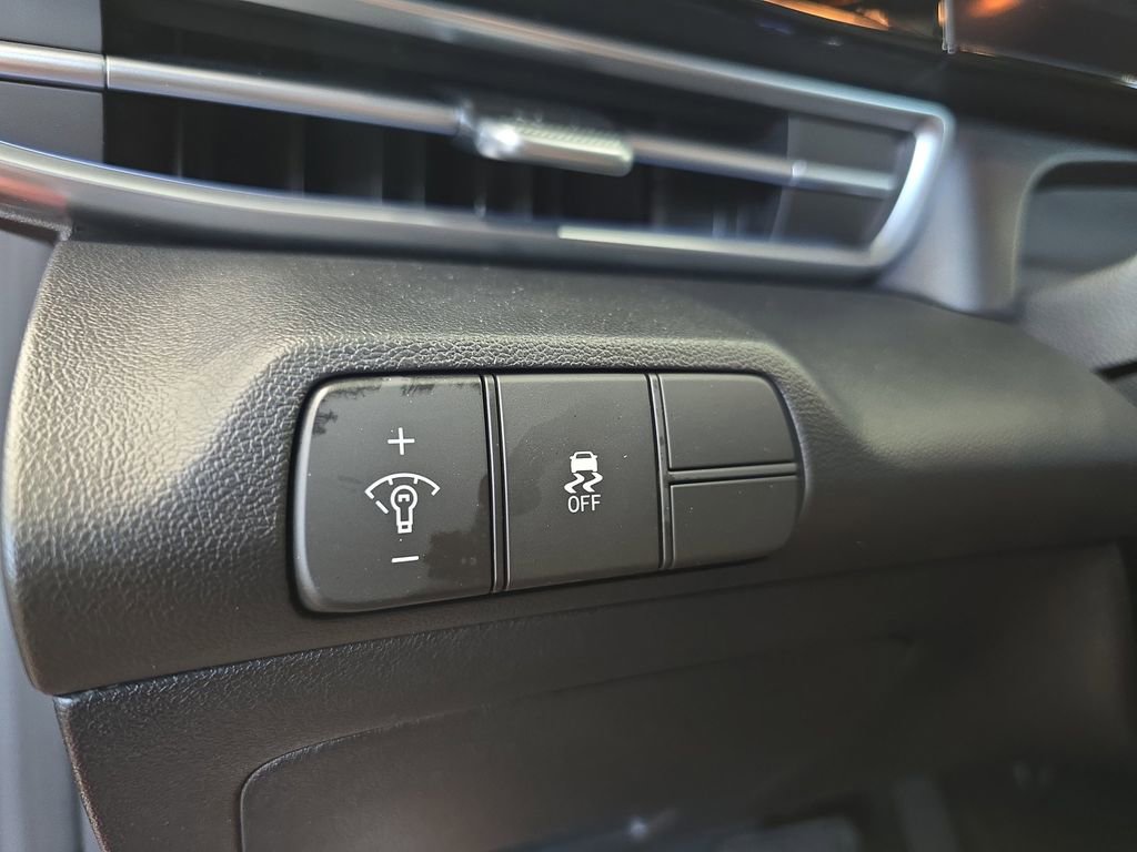 Certified 2024 Hyundai Elantra SEL w/ Convenience Package FWD image 25