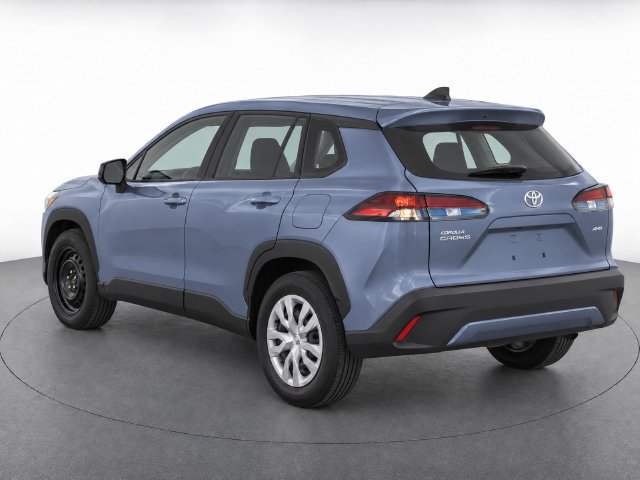 Used 2026 Toyota Corolla Cross L AWD/4WD image 3