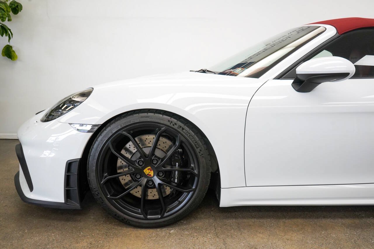 Used 2020 Porsche 718 Boxster Spyder RWD image 8