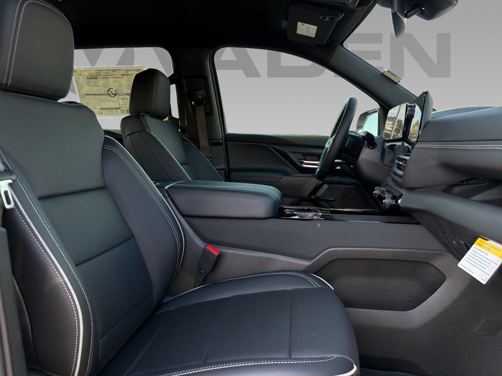 New 2025 Chevrolet Silverado EV LT image 10
