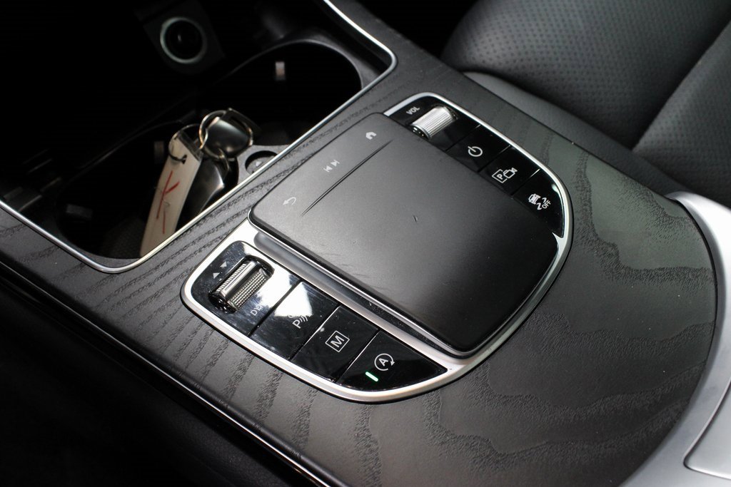Used 2021 Mercedes-Benz GLC 300 image 33