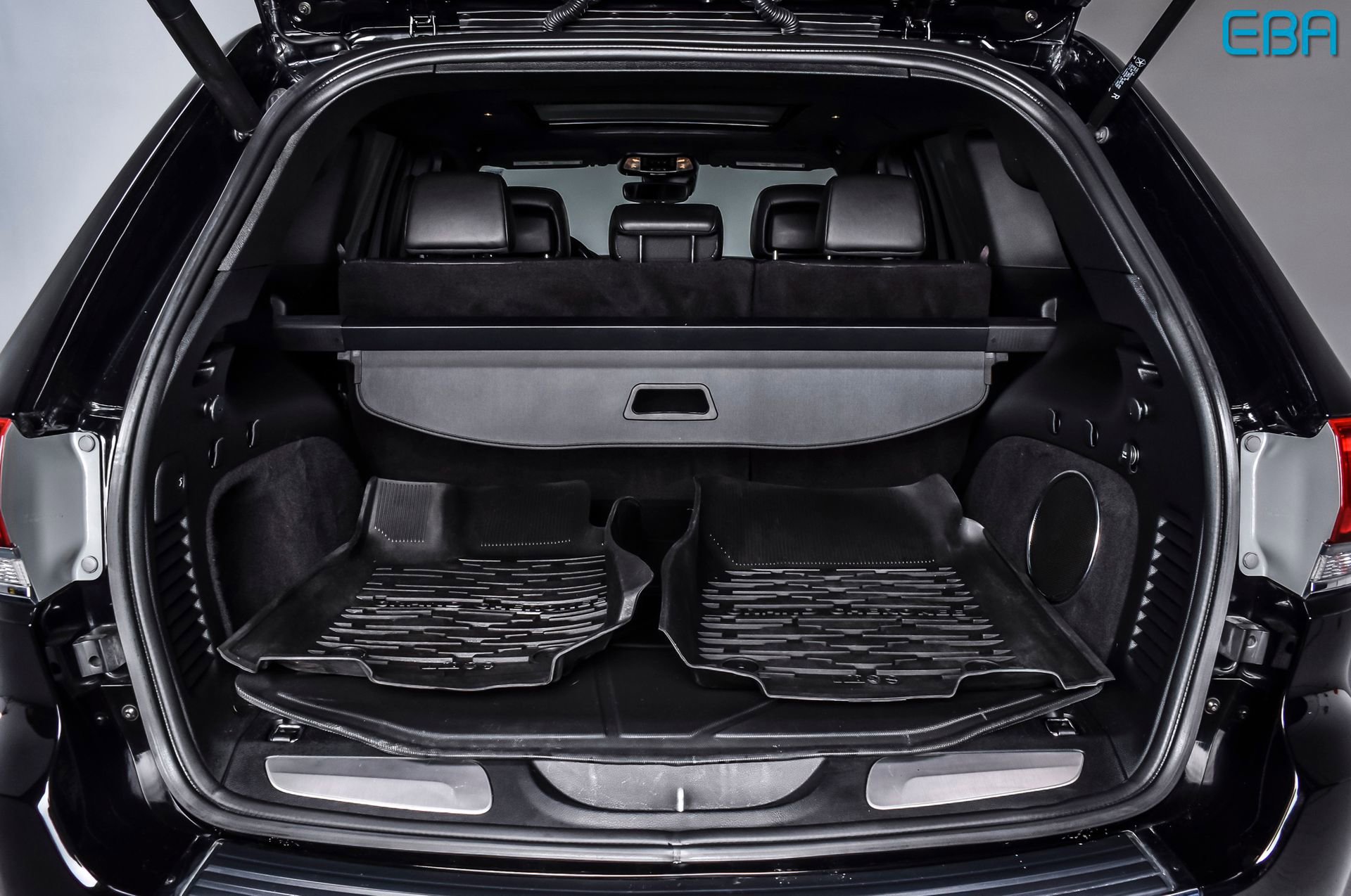 Used 2021 Jeep Grand Cherokee Overland w/ Protech Group image 12