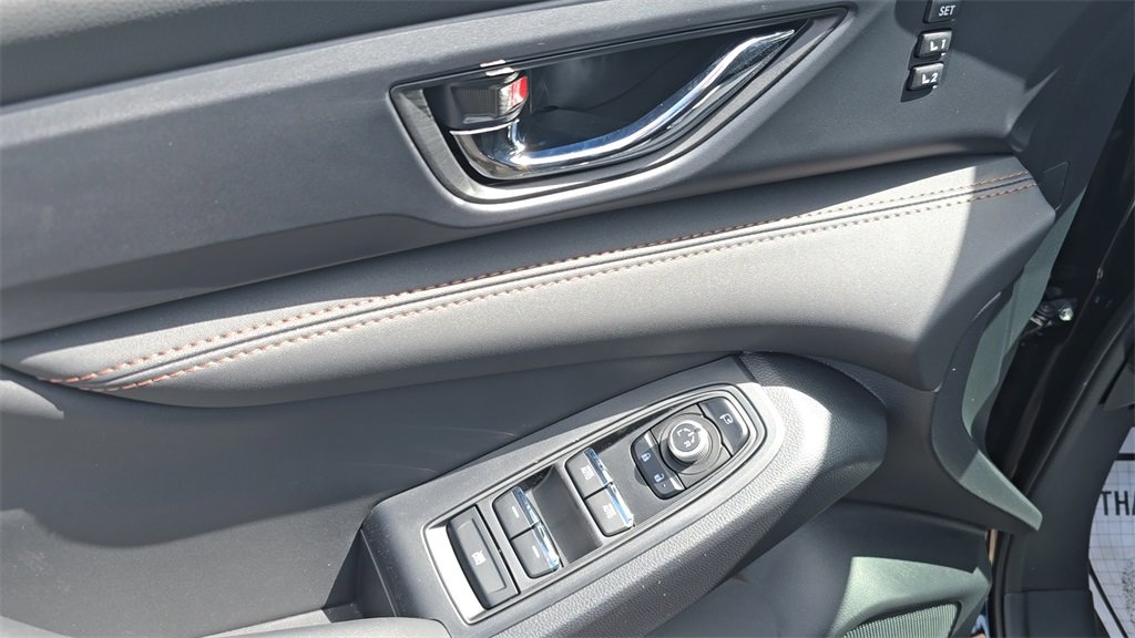 Used 2025 Subaru Ascent Bronze Edition image 18