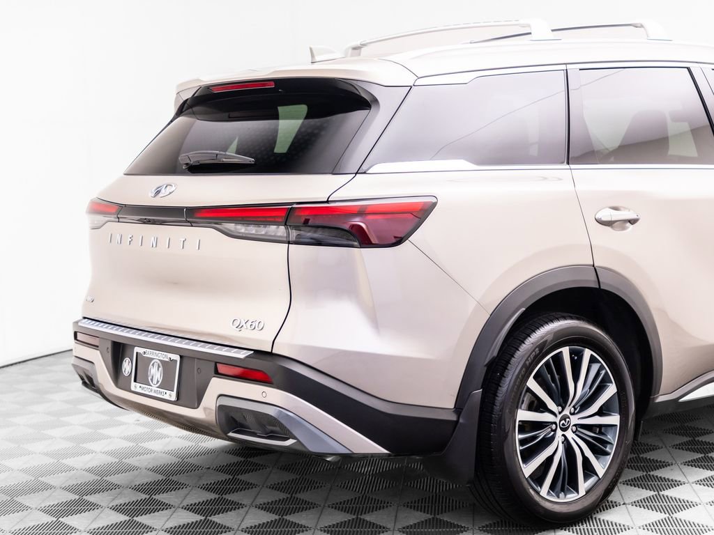 Used 2023 INFINITI QX60 Sensory w/ Vision Package image 38