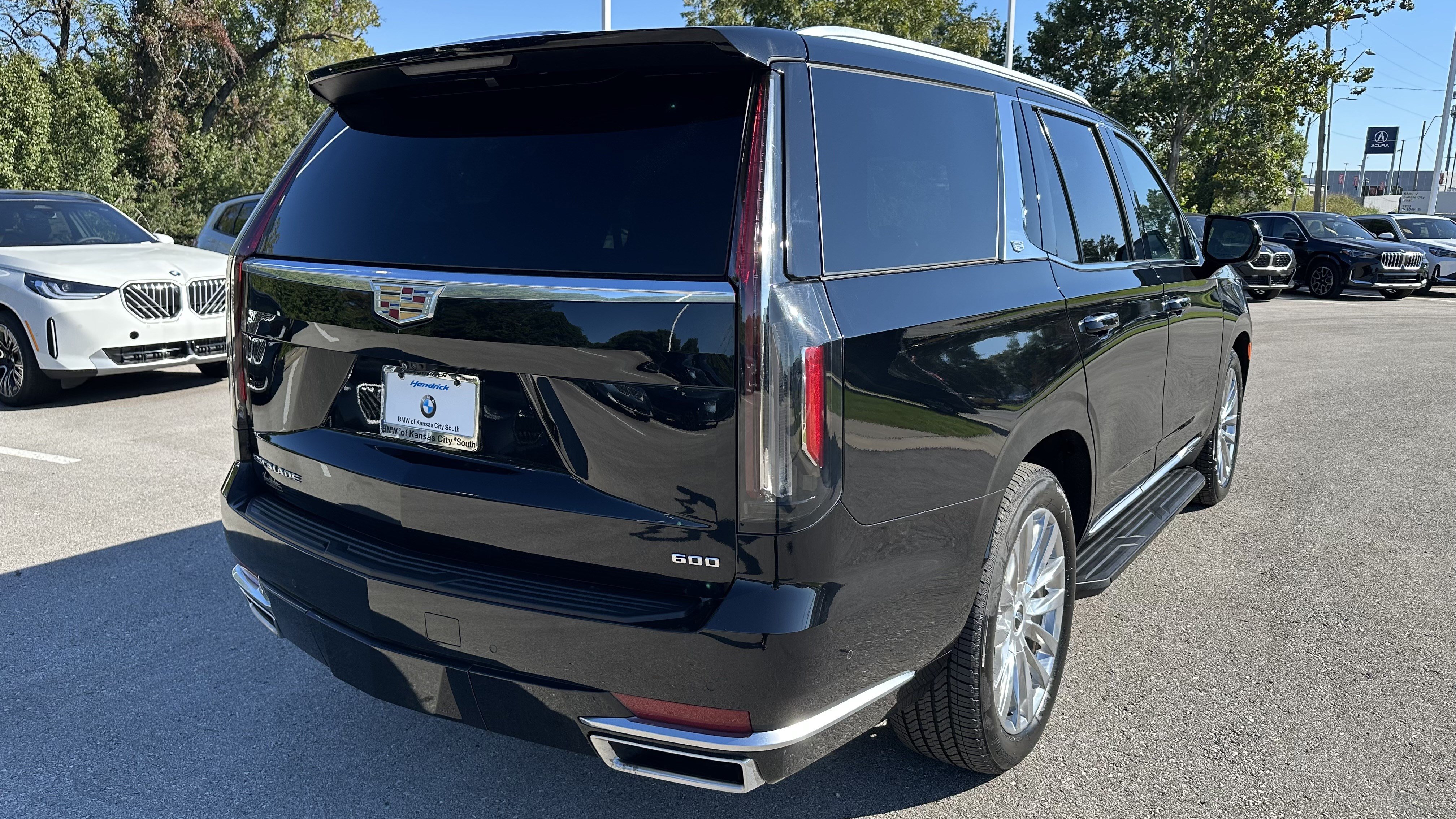 Used 2022 Cadillac Escalade Premium Luxury Platinum AWD/4WD image 10