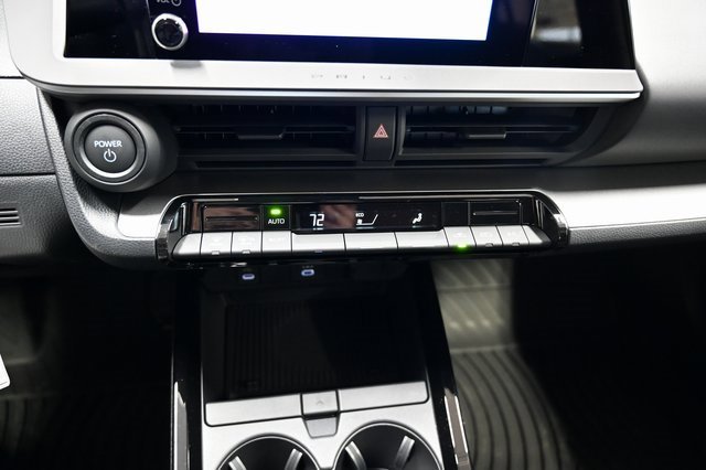 New 2026 Toyota Prius LE image 17