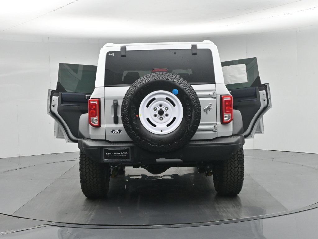 New 2026 Ford Bronco Heritage Edition AWD/4WD image 32