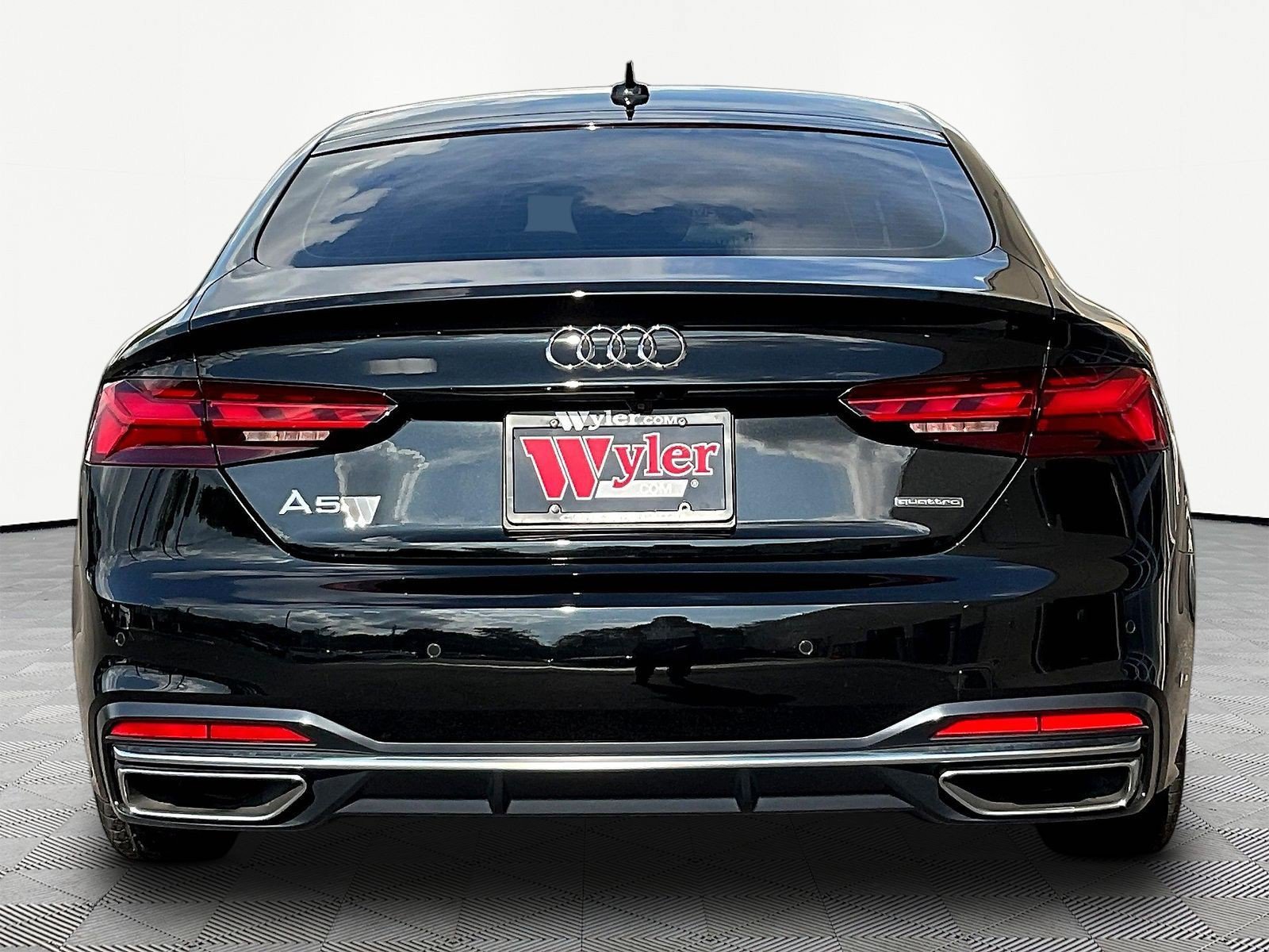 Used 2021 Audi A5 2.0T Premium w/ Convenience Package AWD/4WD image 5