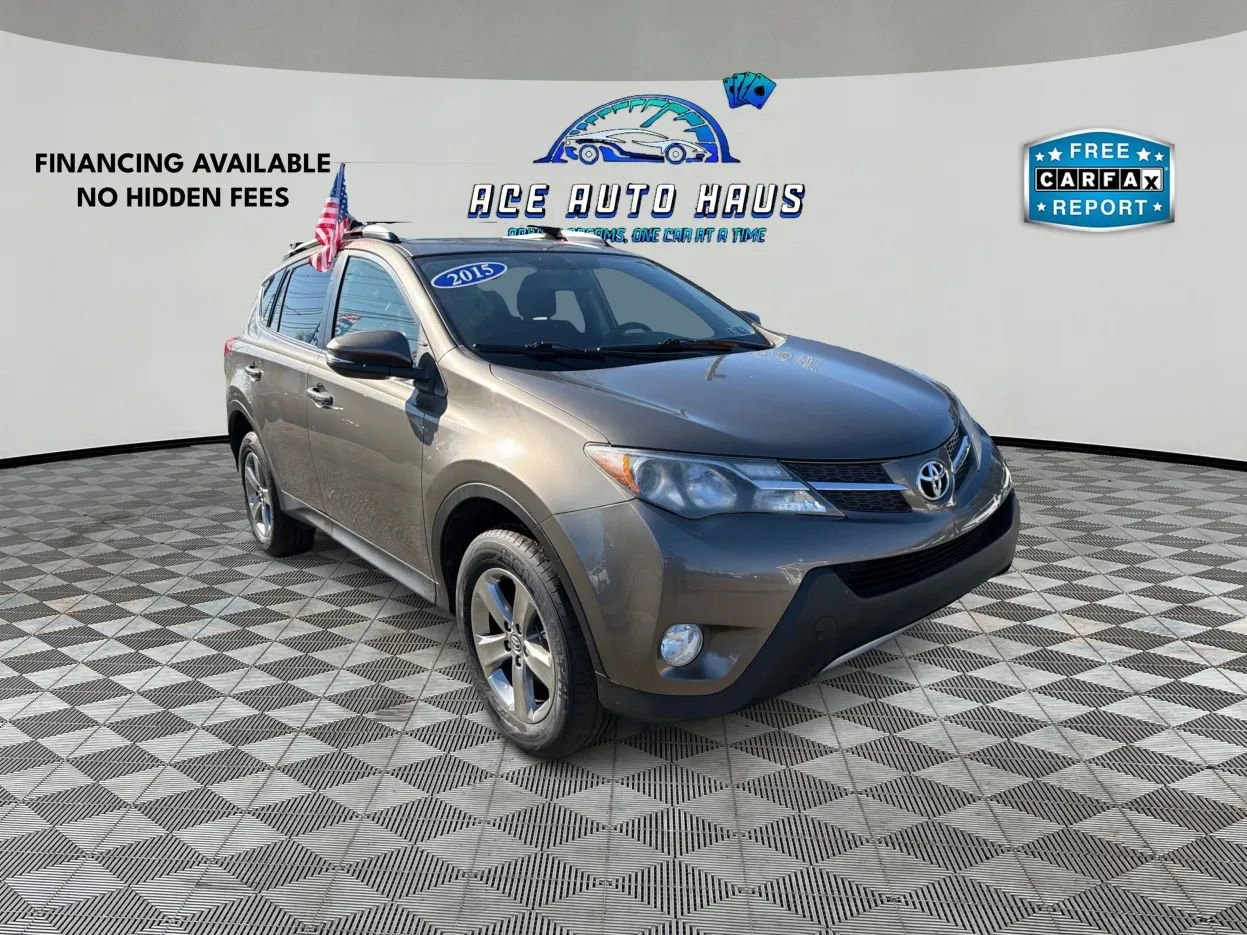 Used 2015 Toyota RAV4 XLE AWD/4WD image 1