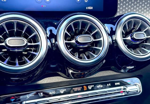 New 2026 Mercedes-Benz GLB 250 4MATIC image 19