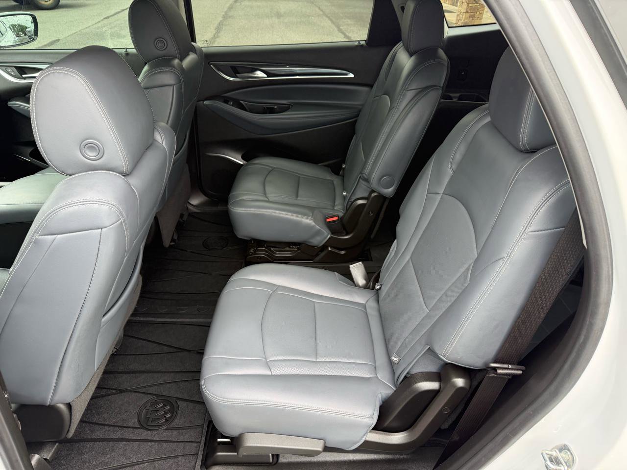 Used 2021 Buick Enclave Essence w/ Sport Touring Edition FWD image 13