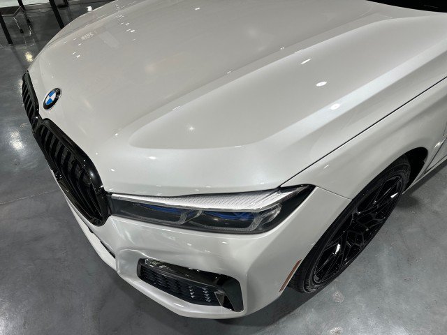 Used 2020 BMW 745e xDrive AWD/4WD image 16