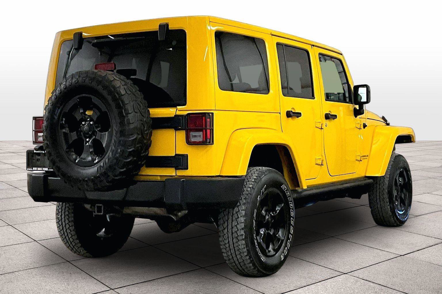Used 2015 Jeep Wrangler Unlimited Sahara image 11