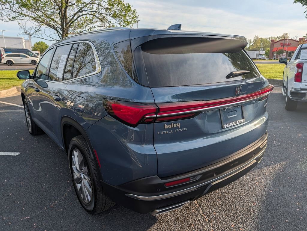 Used 2025 Buick Enclave Preferred image 9