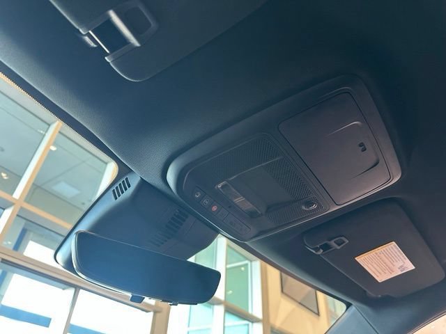 New 2027 Chevrolet Traverse LT w/ Midnight/Sport Edition AWD/4WD image 19